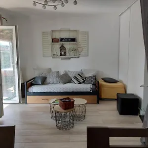 Tranquille Dans La Cité Du Mimosa - Axelle Loc'appart , Mandelieu Francia