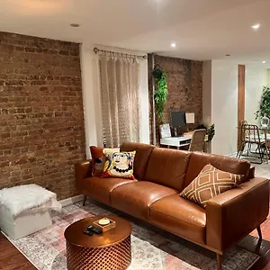 Luxe Brooklyn Getaway Homestay