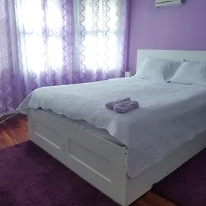 Maspeth House Homestay
